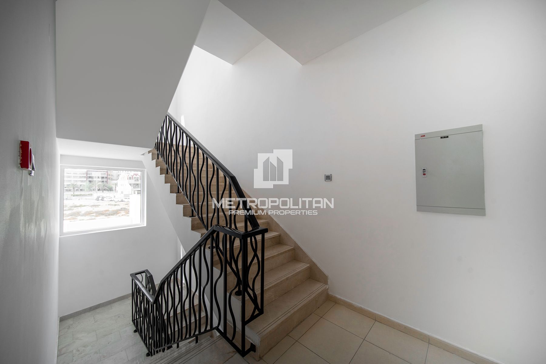 4BR WITH POOL | BASEMENT | NEXT TO PARK | RENTED-10