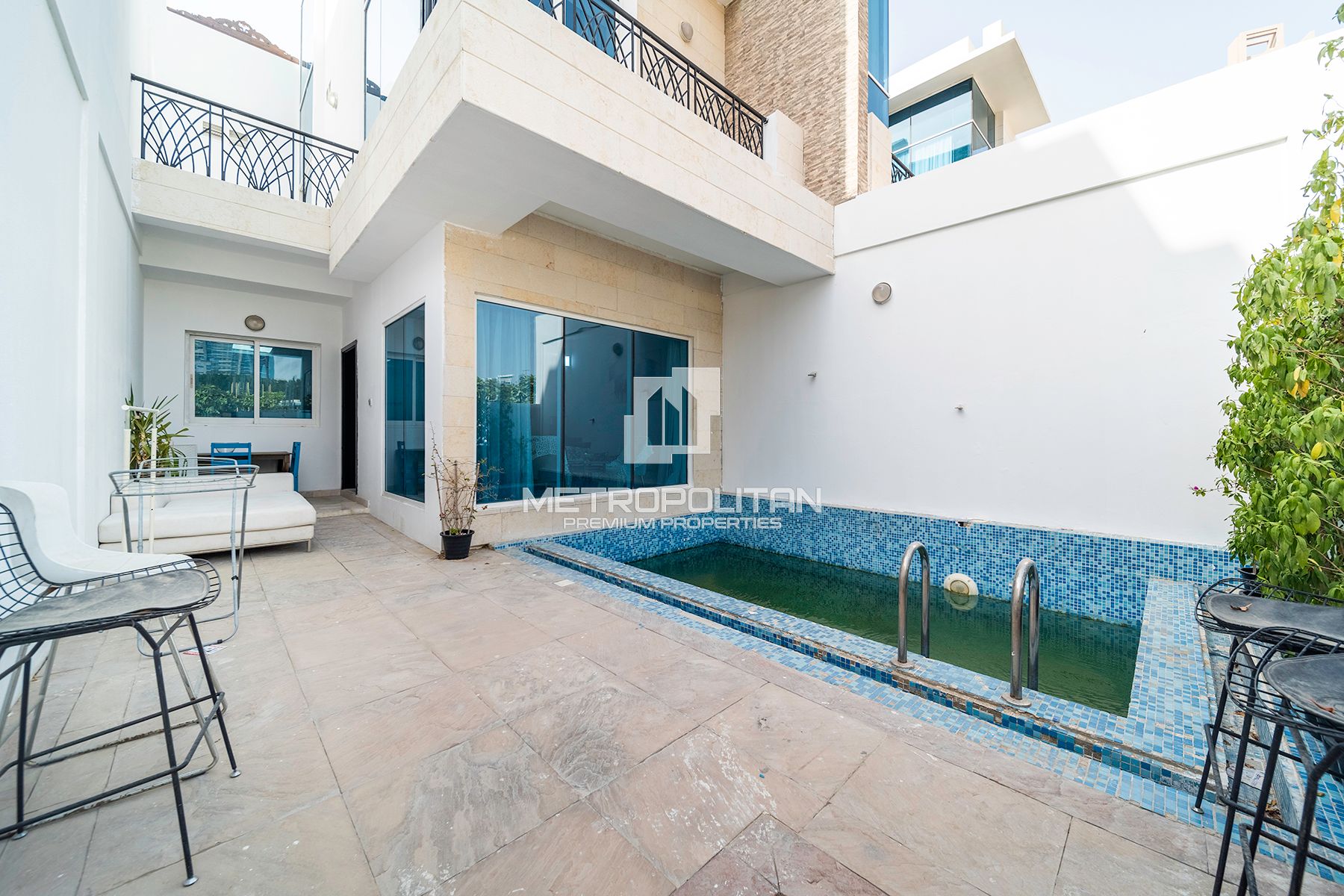 4BR WITH POOL | BASEMENT | NEXT TO PARK | RENTED-21