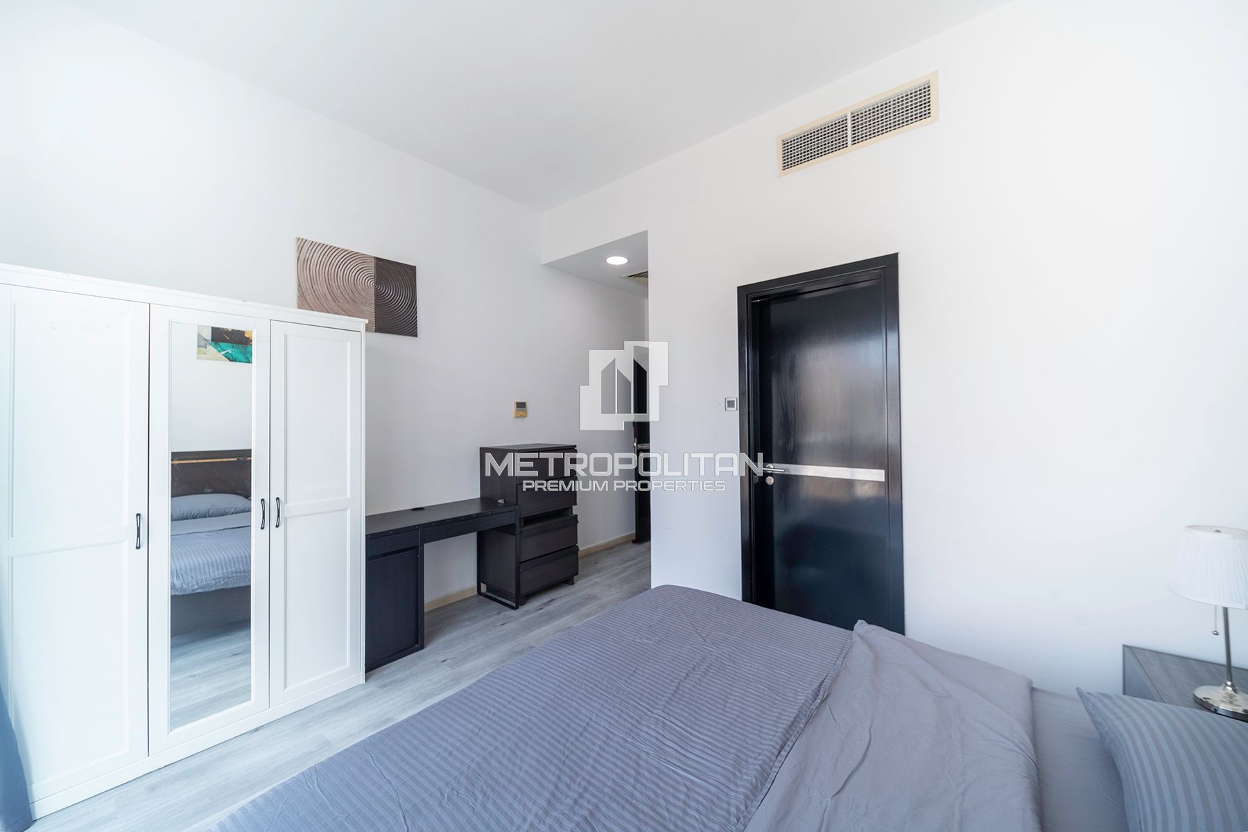 4BR WITH POOL | BASEMENT | NEXT TO PARK | RENTED-15
