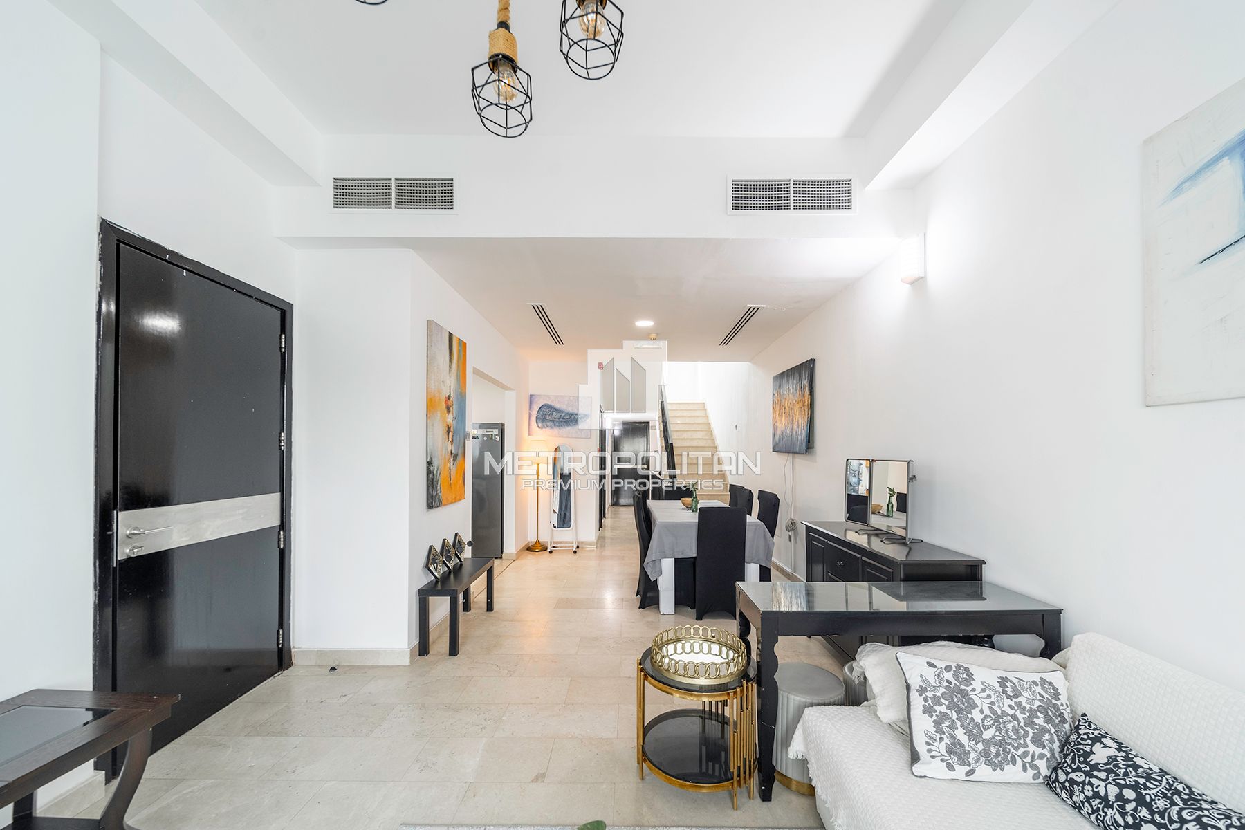 4BR WITH POOL | BASEMENT | NEXT TO PARK | RENTED-4